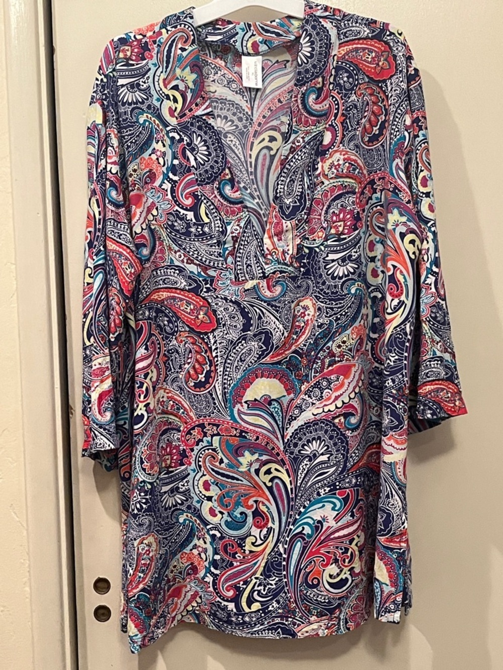 Liz Claiborne Vibrant Paisley Tunic / Cover up Size XL